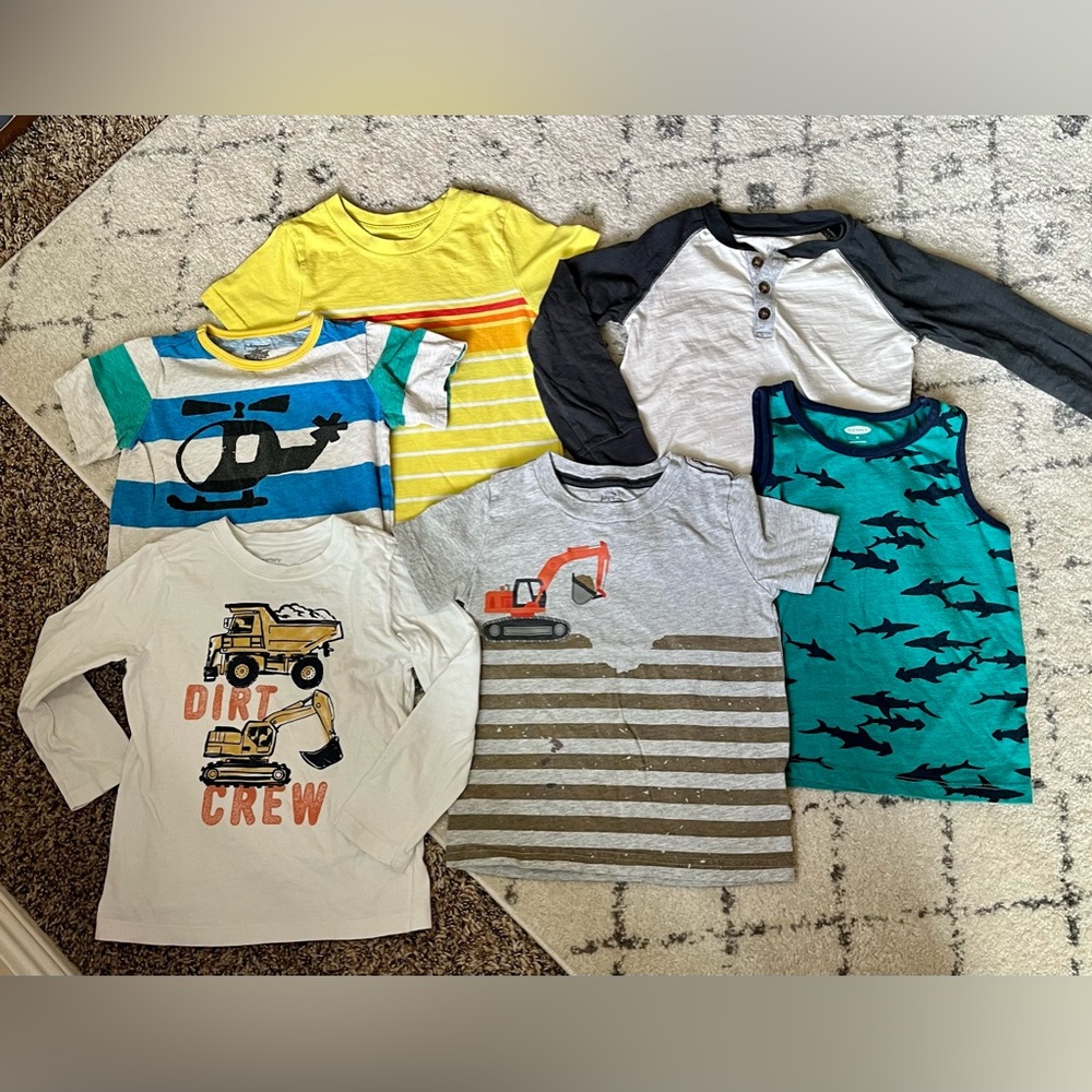 Boys 3T T- shirts, long sleeves, tops. Carters, Cat & Jack ect. Good condition